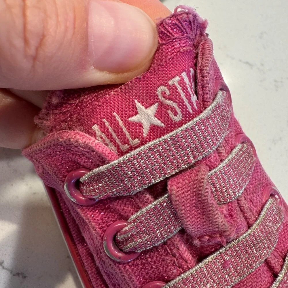 PINK CONVERSE ALL STAR TODDLER SIZE 5